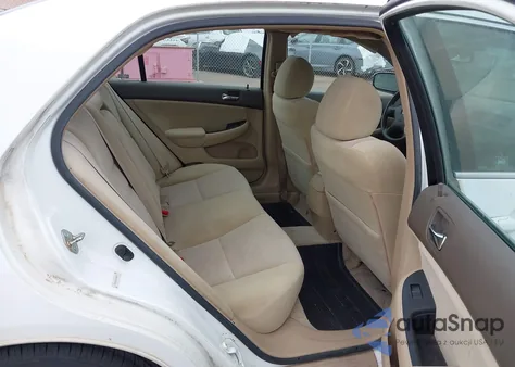 2004 Honda Accord 2.4 Lx z USA, uszkodzony, nr VIN 1HGCM563X4A104237